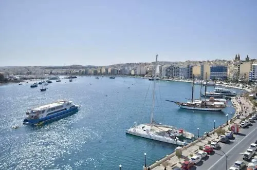 Luxuries, Central ,Sleep 4 Apartment Gzira